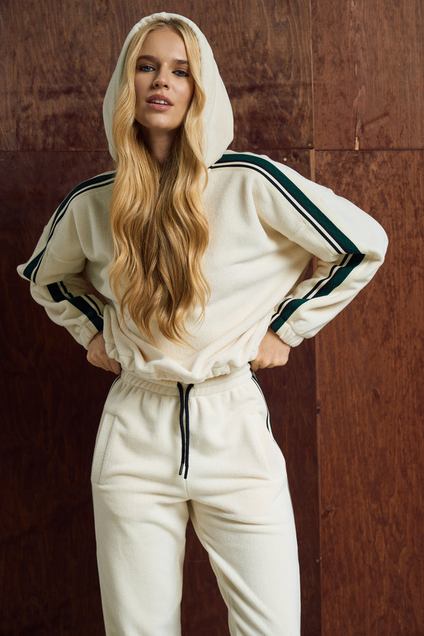 Костюм з лампасами