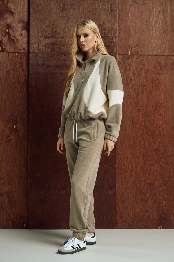 Флісовий костюм з вишивкою