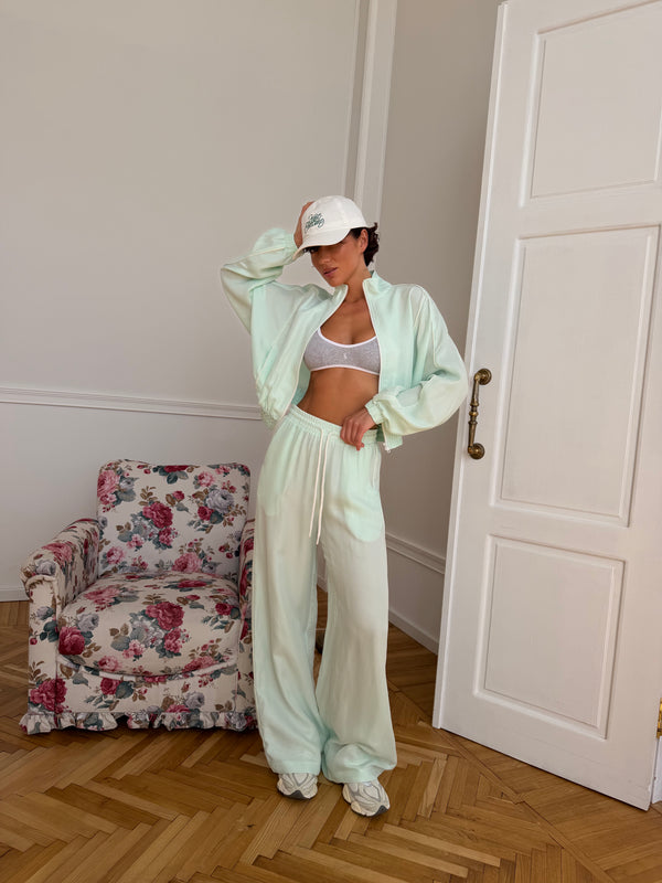 Wet Silk Set