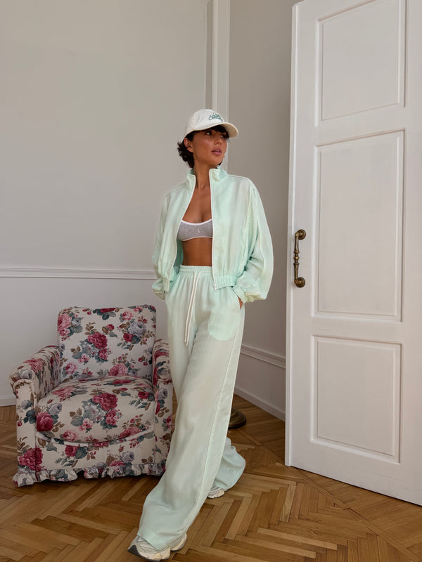 Wet Silk Set