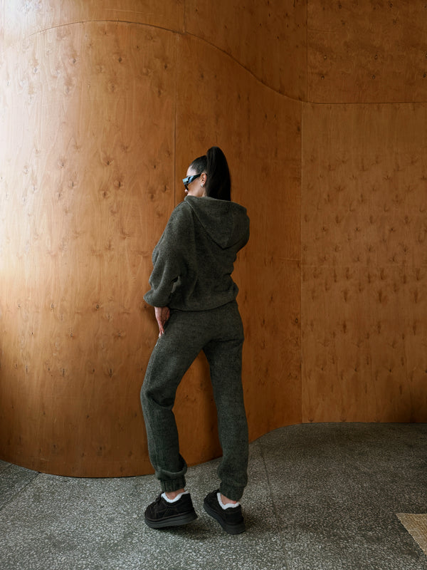 Костюм ніжність з вишивкою