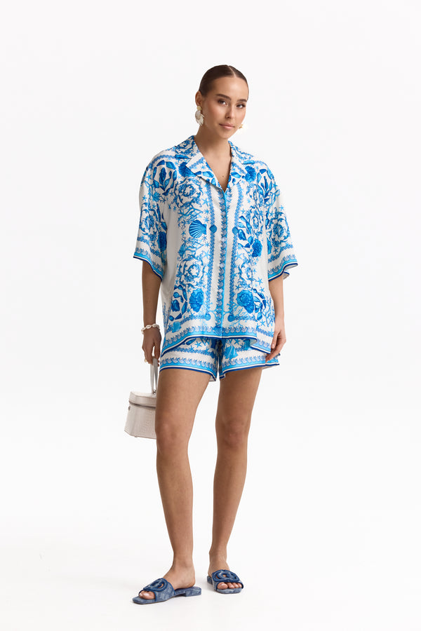 Костюм Azure Chic з шортами та сорочкою