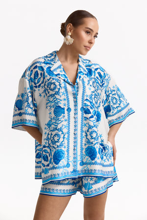 Костюм Azure Chic з шортами та сорочкою